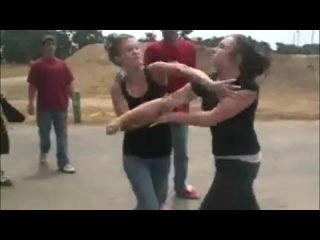bru beats up blonde in pkglot n bounces her head on ground